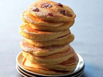 Pancakes banane rhum-raisins