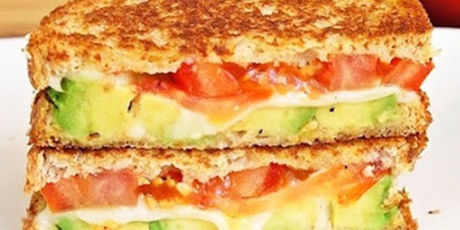 Croque-Monsieur Mozarella, Avocat, Tomate