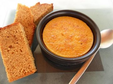 Crème brûlée aux carottes et pain d'épices