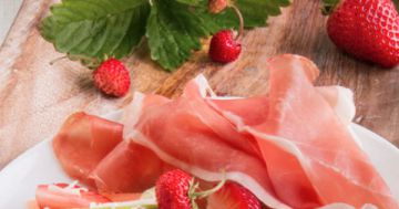 Salade de fruits, Jambon de Parme et ricotta fumée