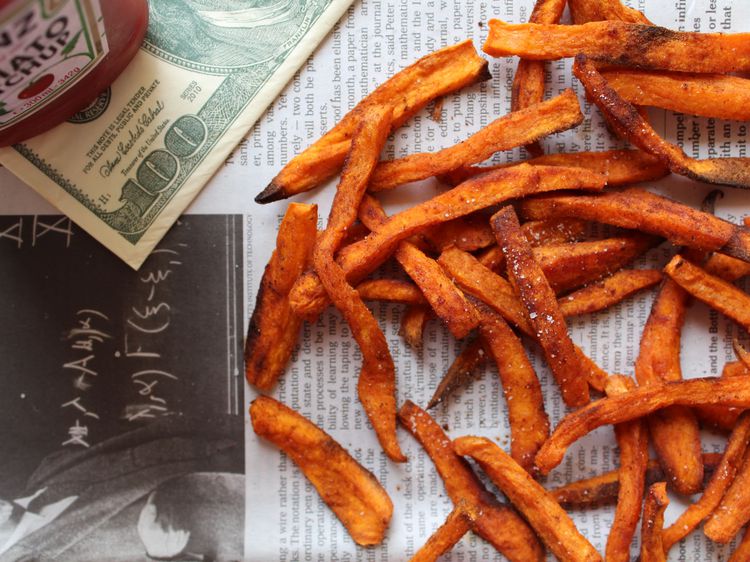 Frites de patates douces au paprika