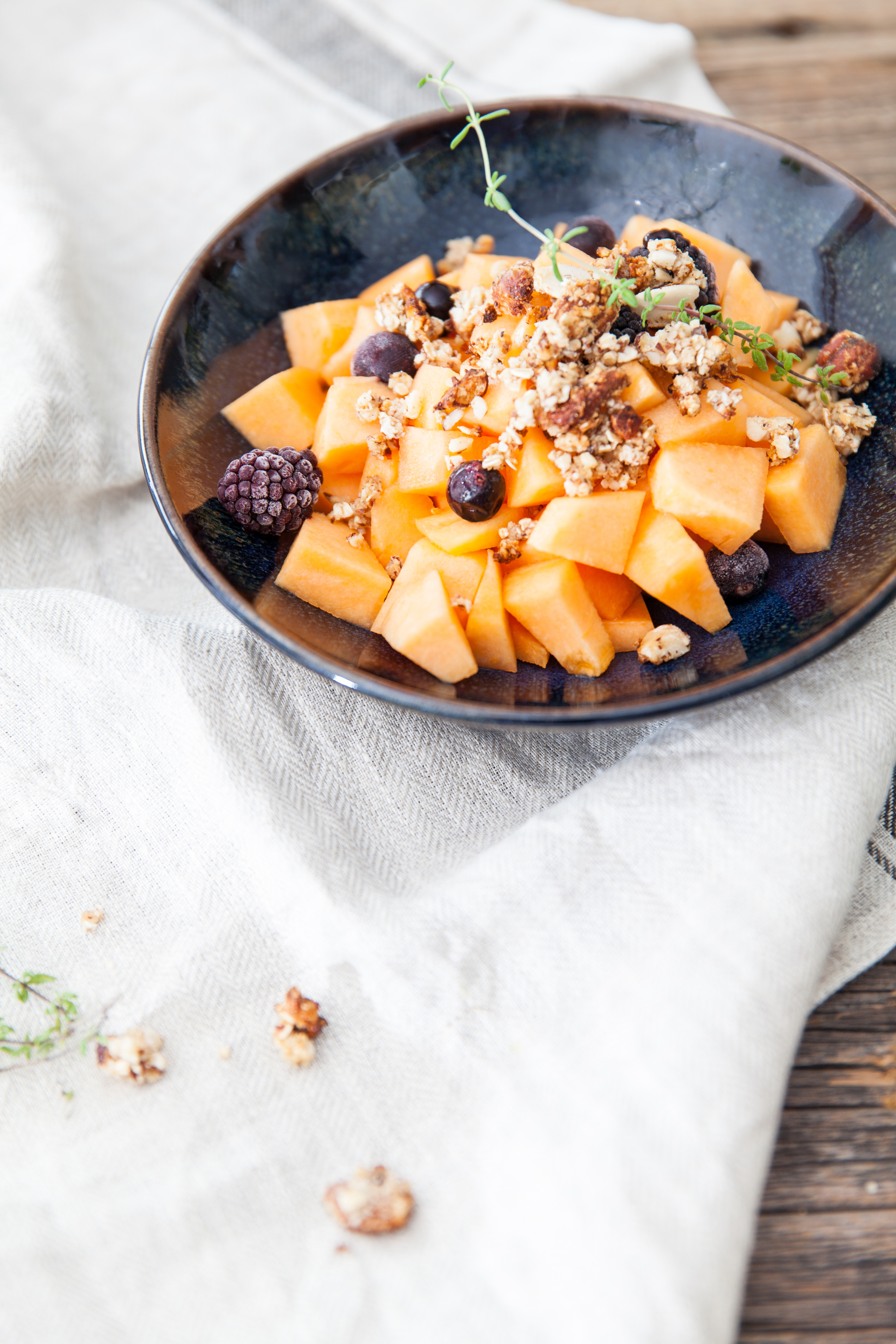 Fruits frais et granola