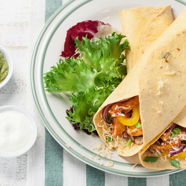 Fajitas au poulet et aux légumes