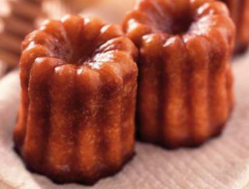 Cannelés de Bordeaux