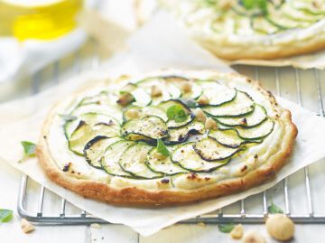 Tartes fines aux courgettes et chèvre