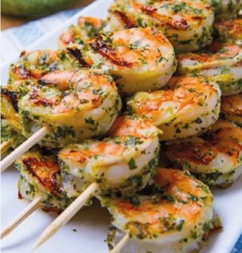 Brochettes de crevettes marinées (plancha)