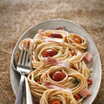 Spaghettis du soleil aux tomates