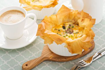 Quiche aux champignons et au jambon sur feuilles de brick