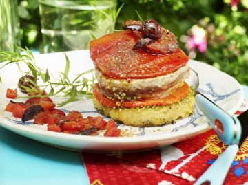 Millefeuille de thon et polenta aux poivrons