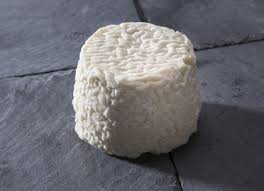 Crottins de chèvre (type Crottin de Chavignol, Picodon, Rocamadour, Bûchette Ste-Maure)